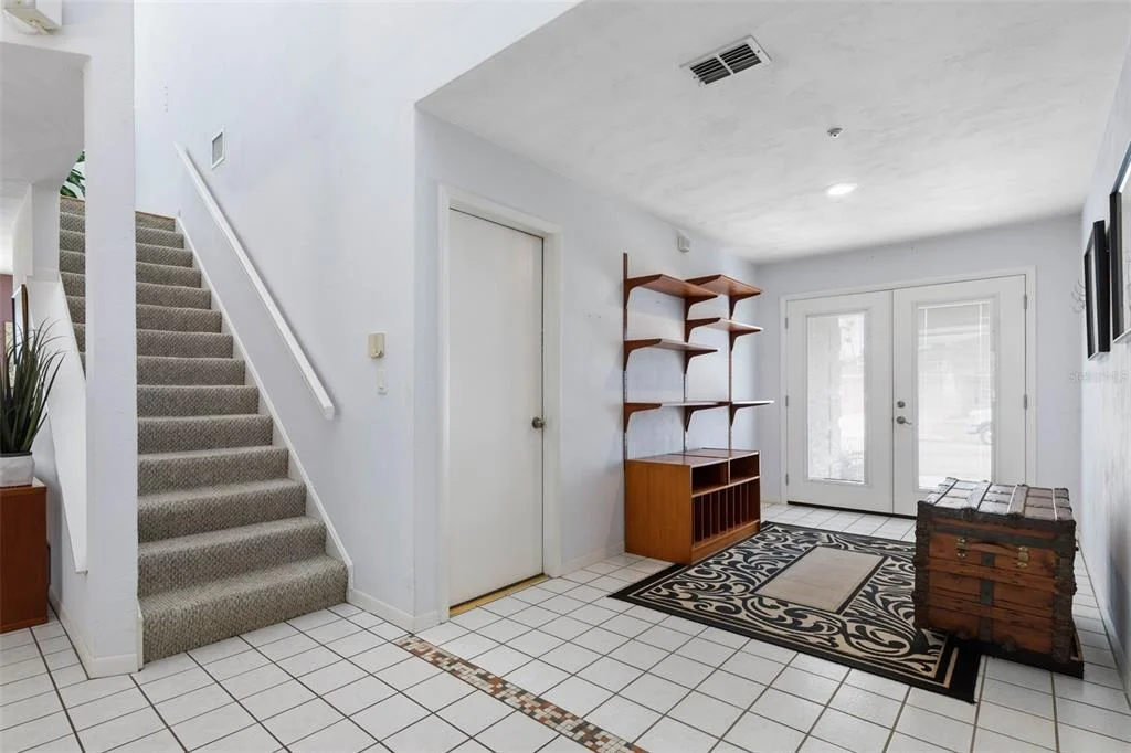 Photo of 60 KINGSLEY CIRCLE