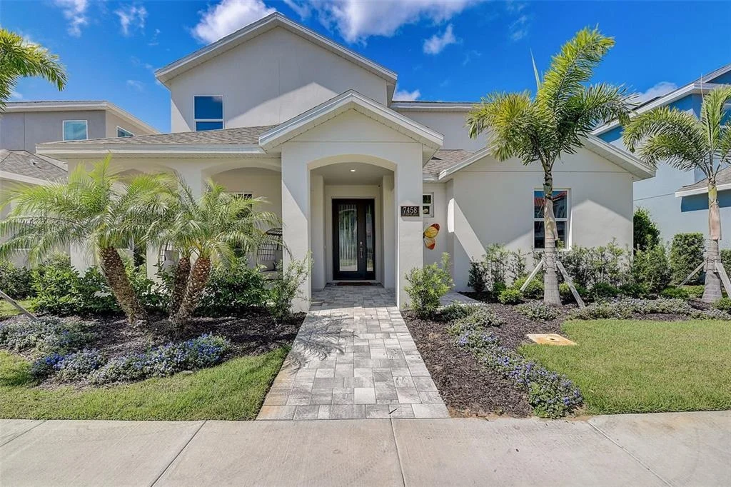 Photo of 7458 GATHERING DRIVE