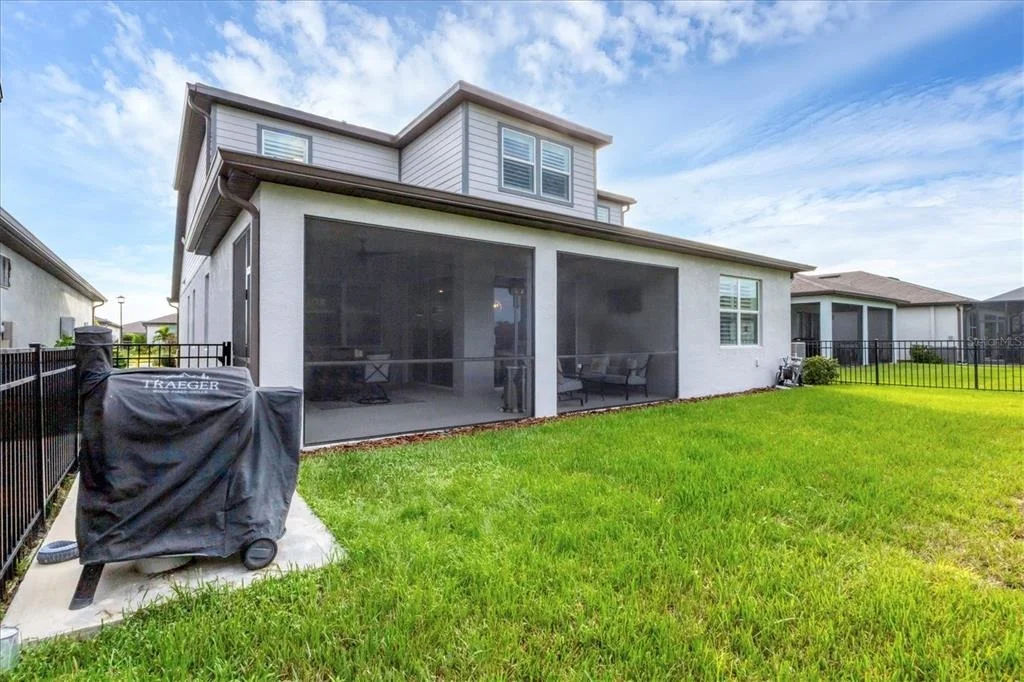 Photo of 10622 WYNWARD WAY