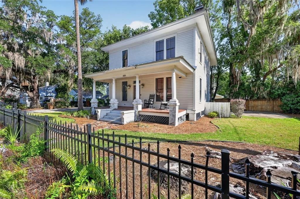 Photo of 819 SE 2ND STREET