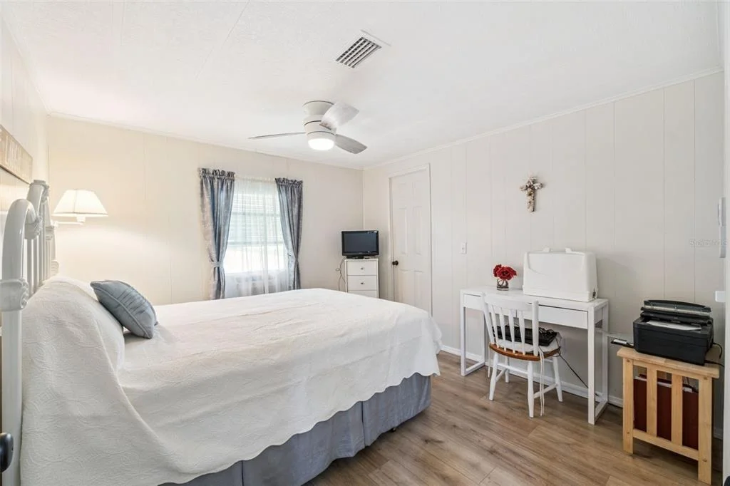 Photo of 301 LAKEVIEW DRIVE