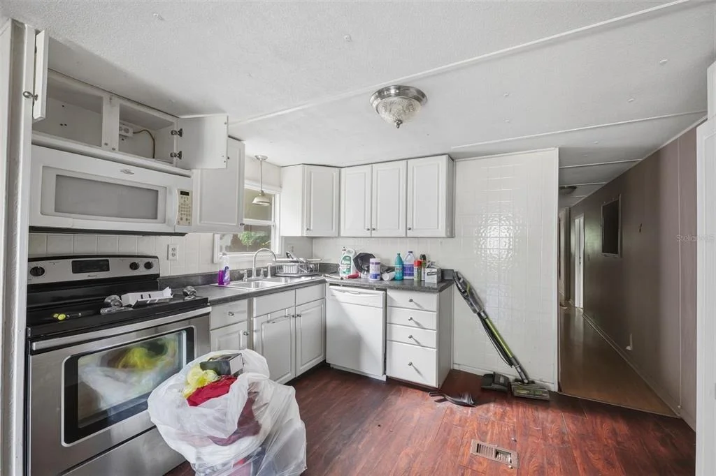 Photo of 35012 GLOSSON CIRCLE