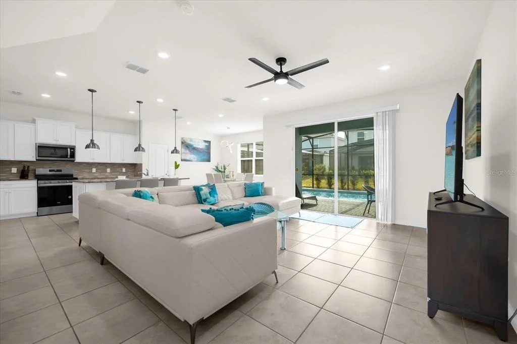 Photo of 7260 OAKMOSS LOOP