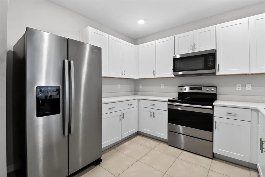 Photo of 25152 E LENOX CIRCLE