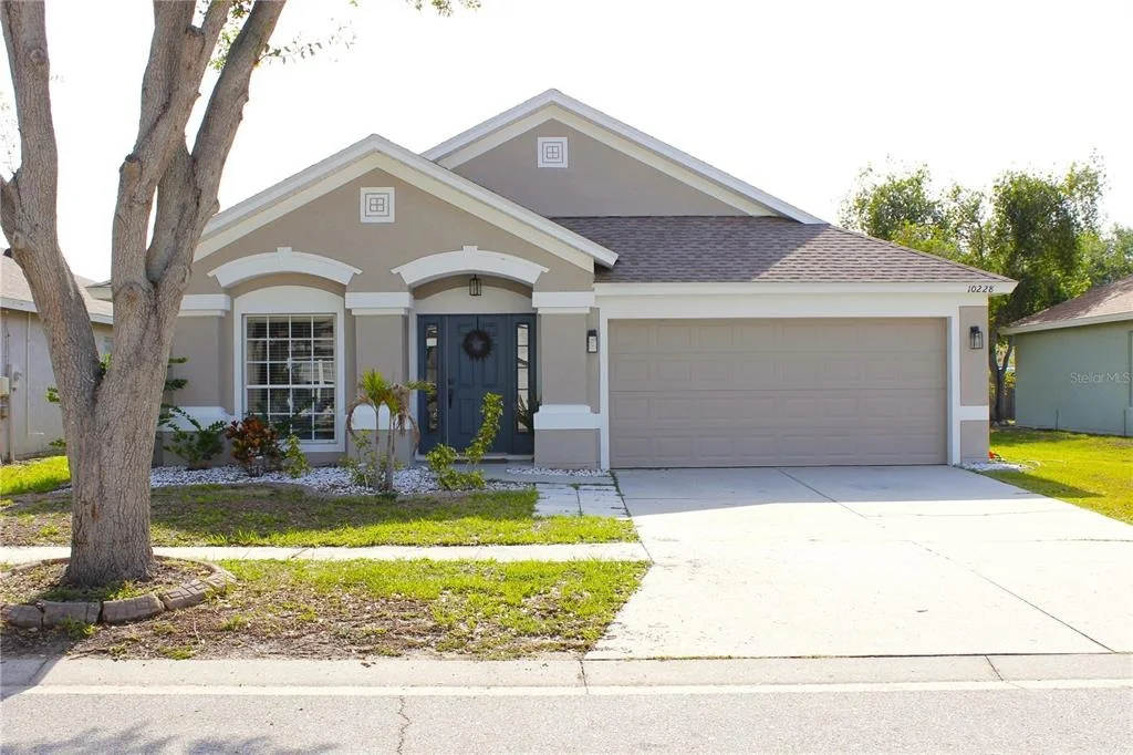 Photo of 10228 HUNTERS HAVEN BOULEVARD