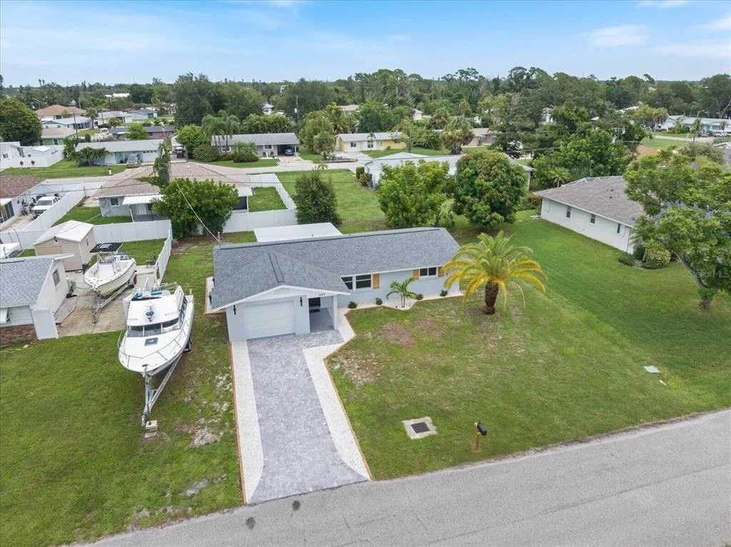Photo of 3485 ROSLYN ROAD