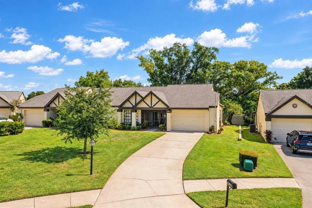 Photo of 913 SUTTON PLACE