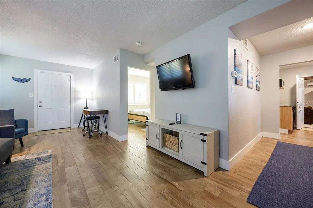 Photo of 7 NEPTUNE PARK DR.