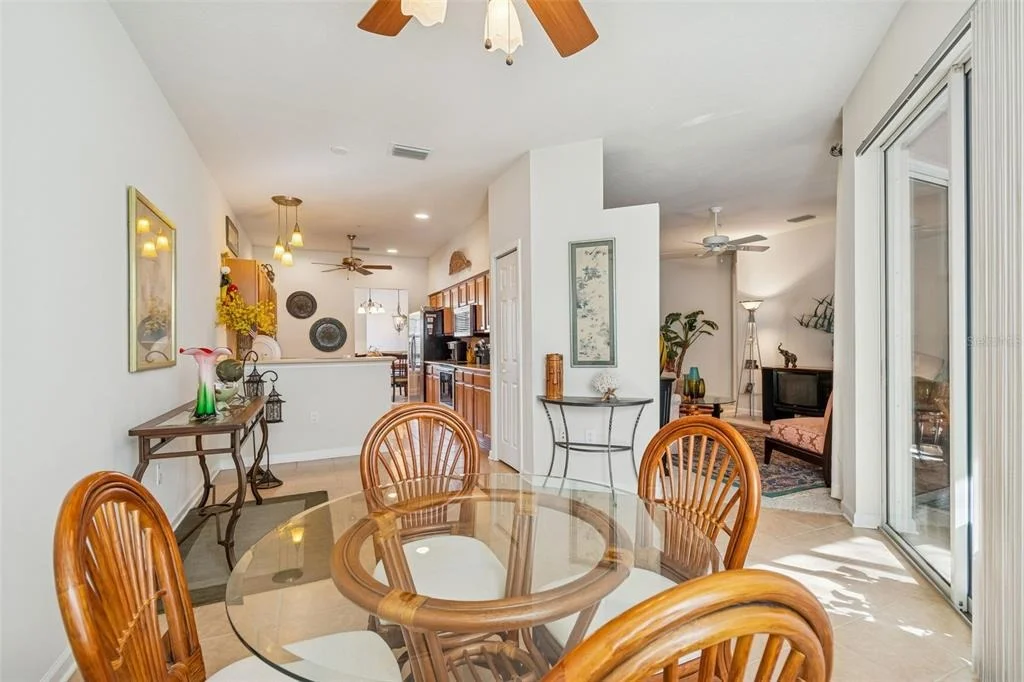 Photo of 894 LANTERN WAY