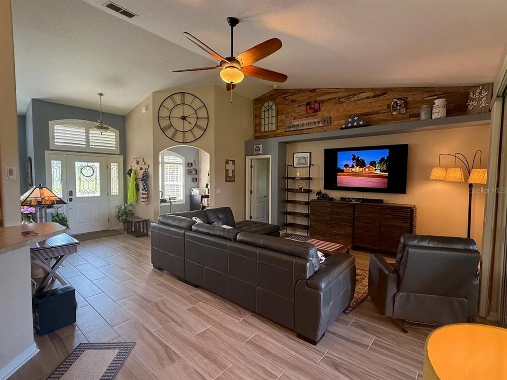 Photo of 12734 COLONNADE CIRCLE