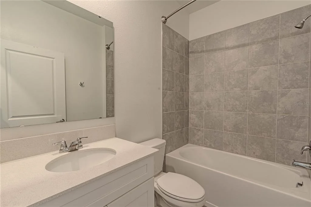Photo of 407 THREE OAKS DRIVE