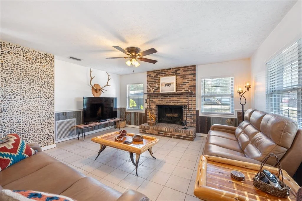 Photo of 17885 NE 2ND PLACE