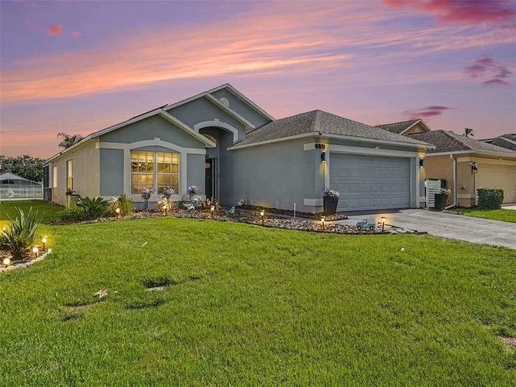 Photo of 550 BUCKINGHAM CIRCLE