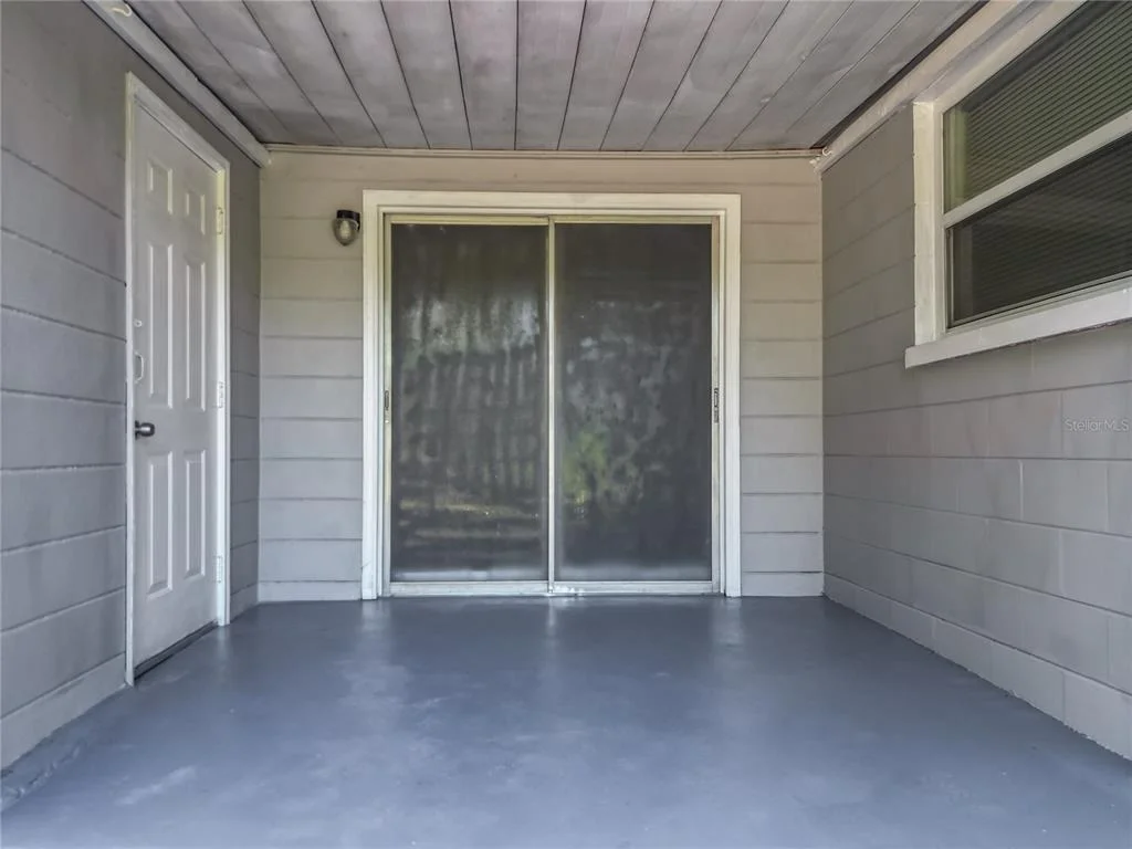 Photo of 46 LAKE COURT LOOP