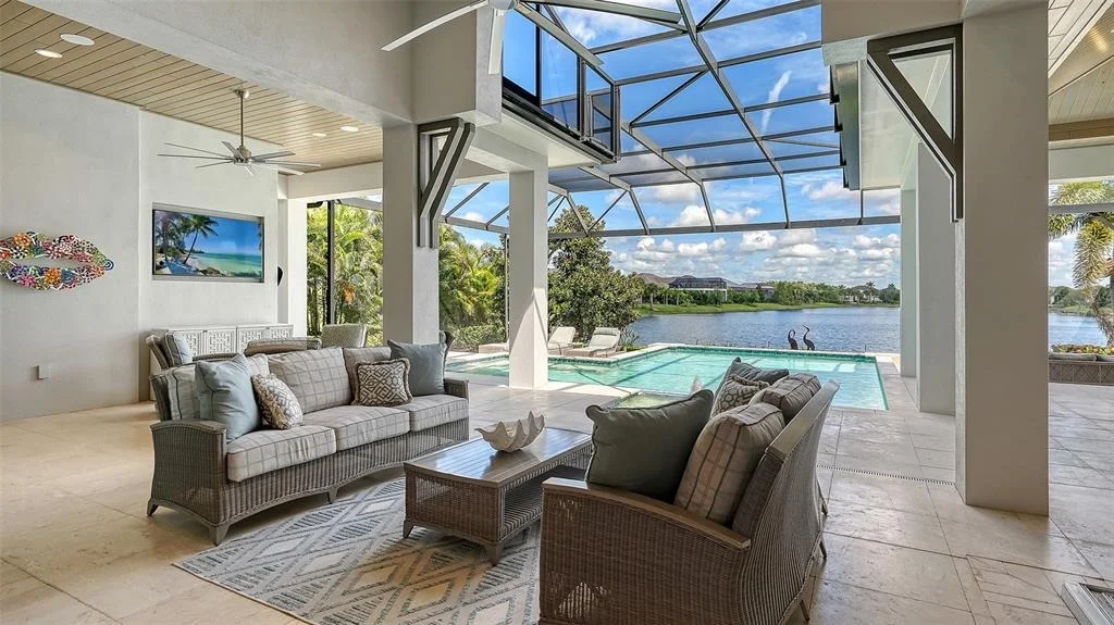 Photo of 8339 LUCERNE LOOP