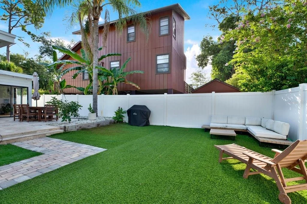 Photo of 7295 HUBERT STREET