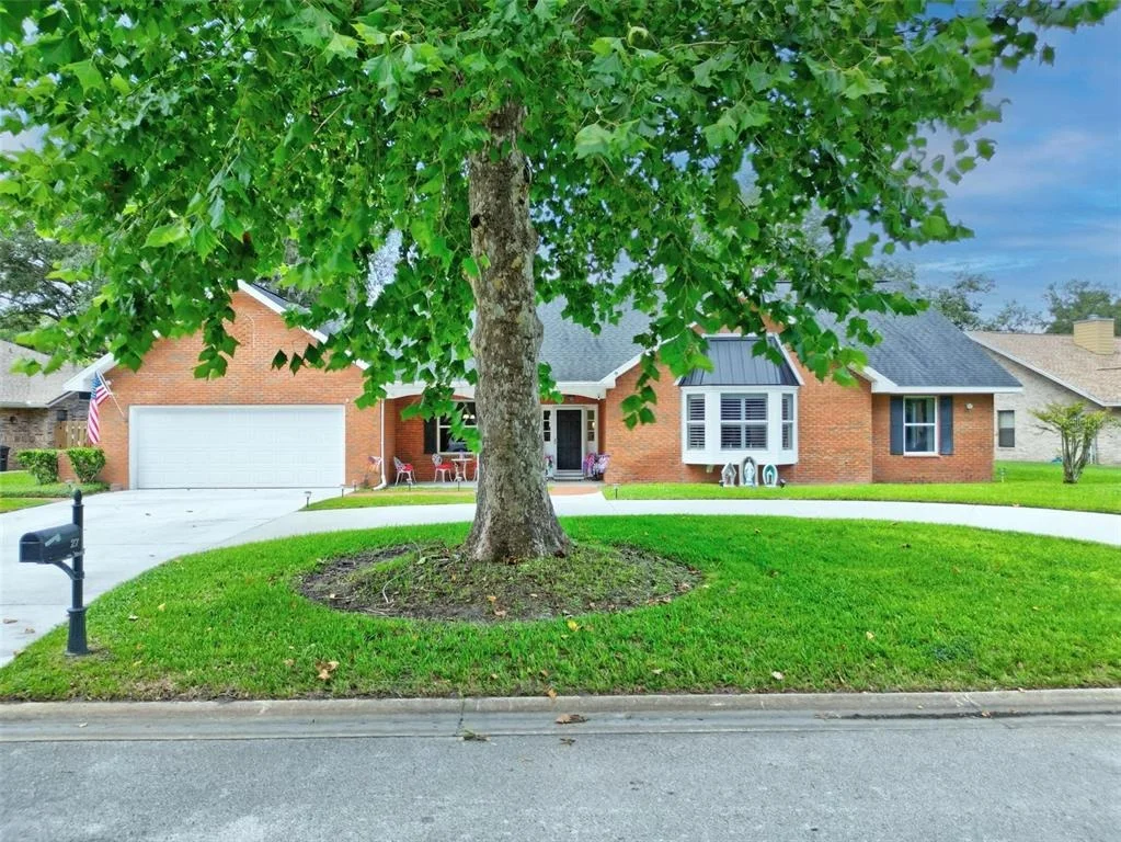 Photo of 27 WINDING CREEK WAY