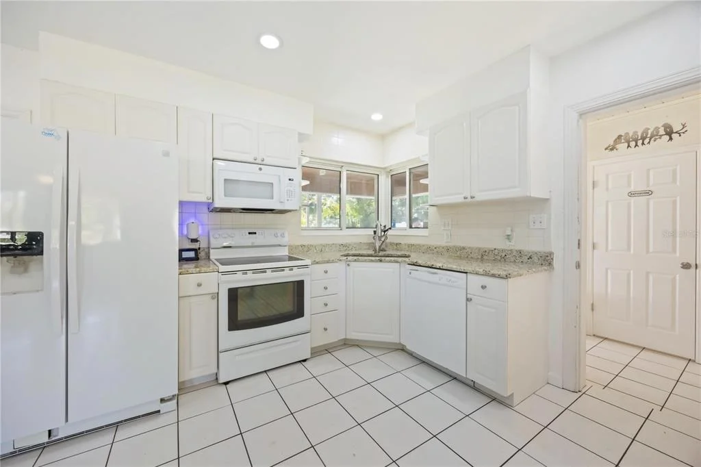 Photo of 2811 17TH AVENUE W