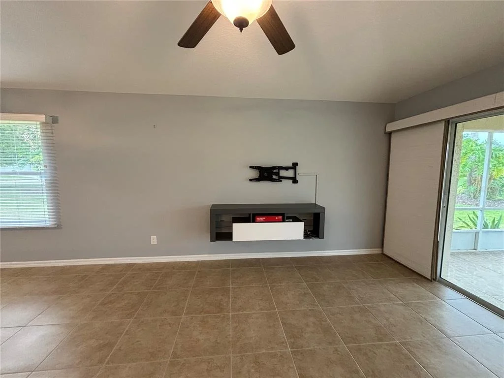 Photo of 908 WOODSTREAM LANE