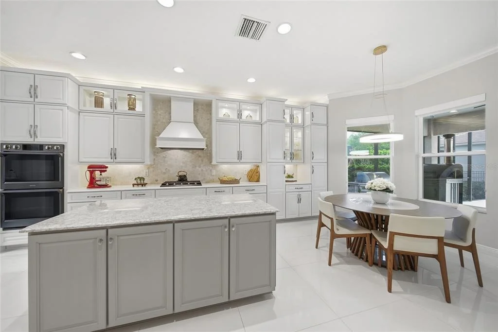 Photo of 2420 COCO PALM CIRCLE