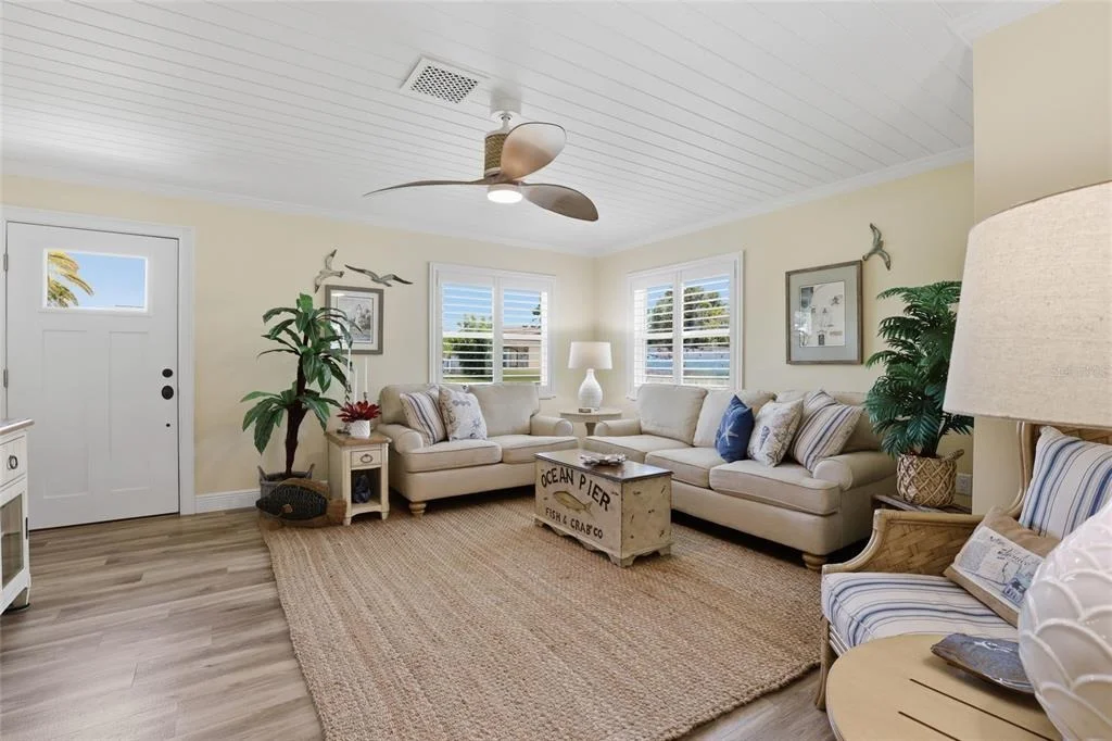 Photo of 707 BEVERLY ROAD