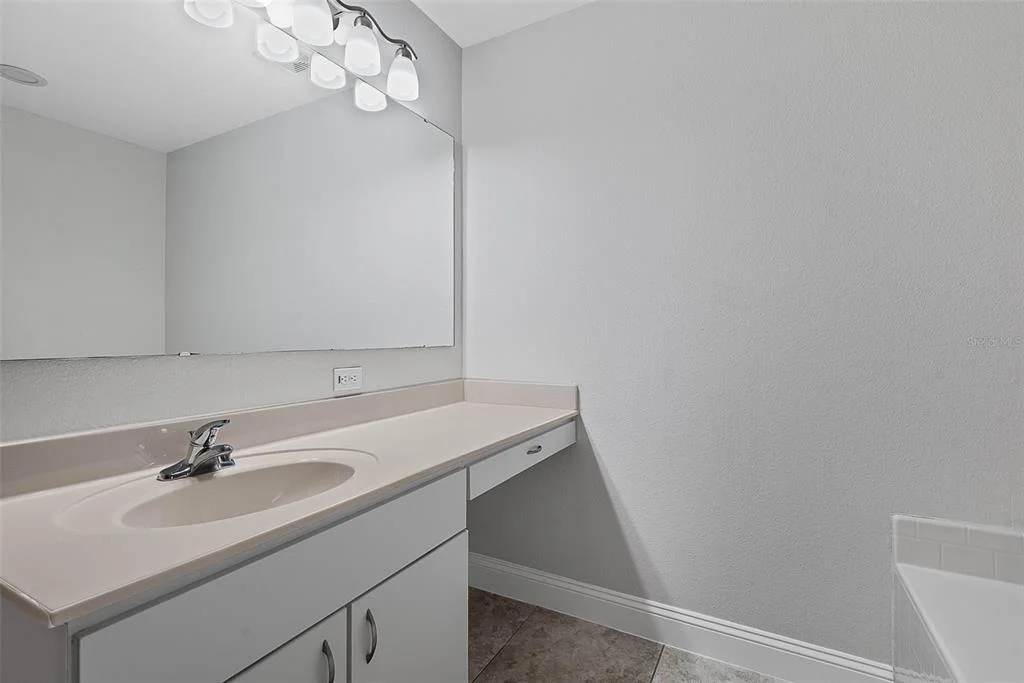 Photo of 34 FIRETHORN LANE