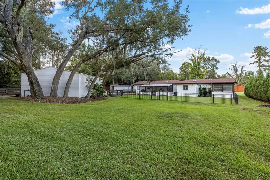 Photo of 6697 MARKHAM ROAD