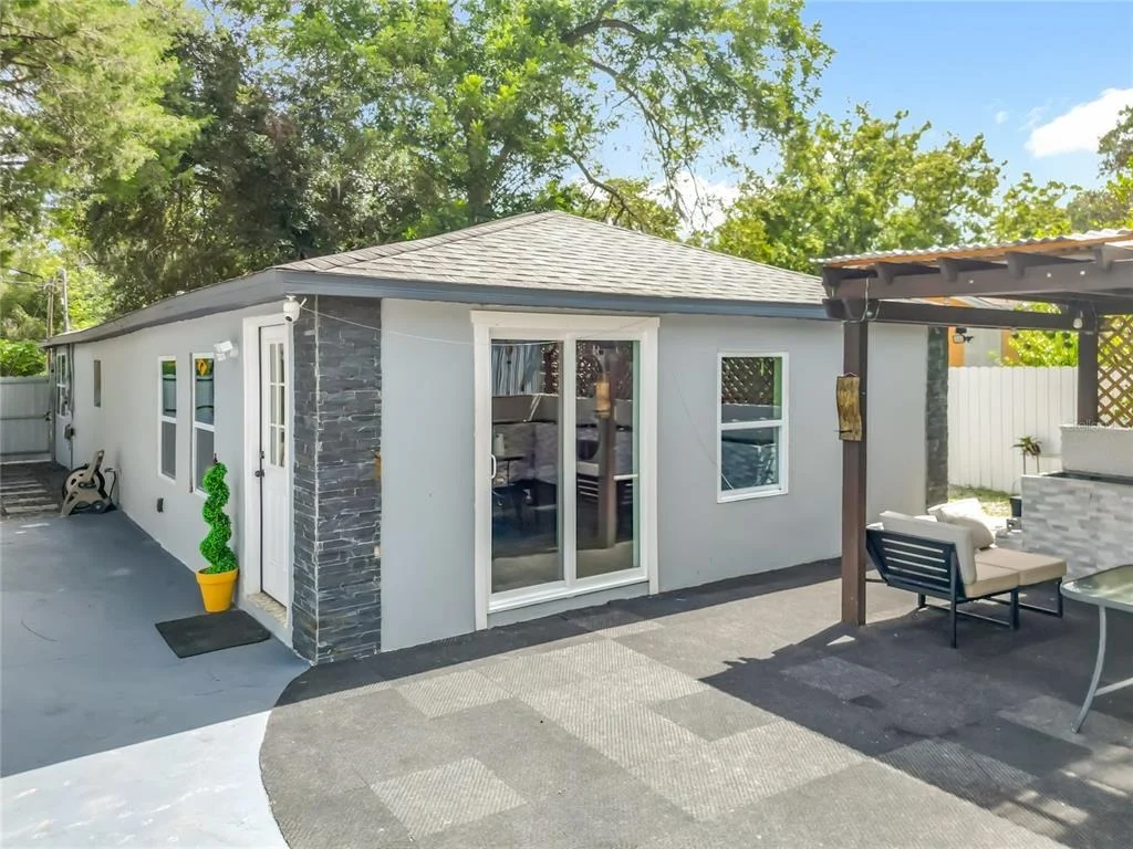 Photo of 638 NW 6TH TERRACE