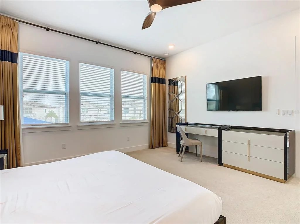 Photo of 2125 PINE OAK LOOP