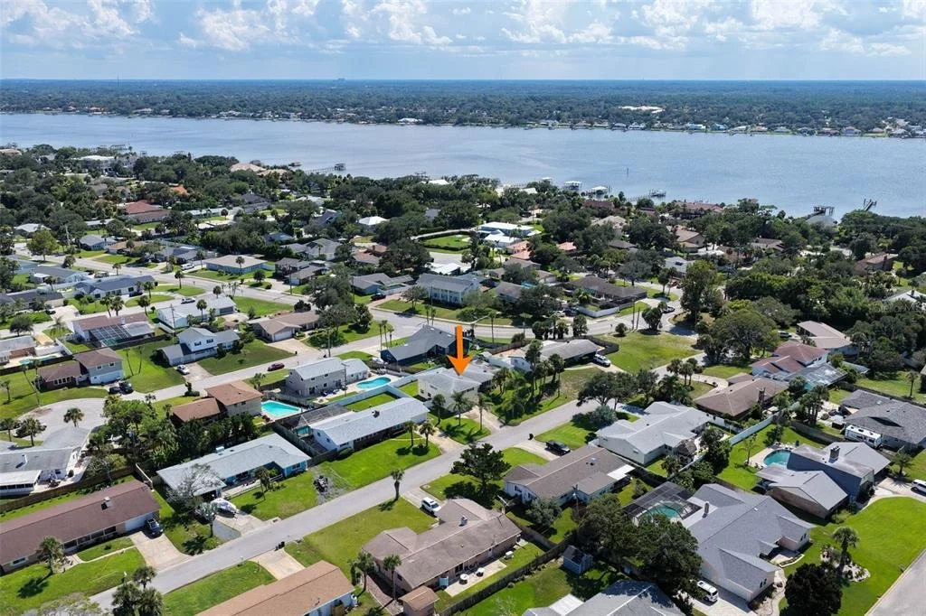 Photo of 76 BANYAN DRIVE