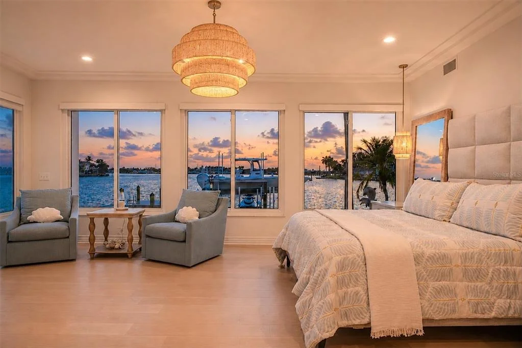 Photo of 216 BIRD KEY DRIVE