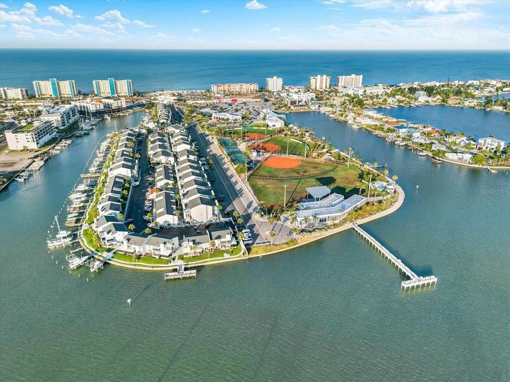 Photo of Unit E at 169 MEDALLION BOULEVARD