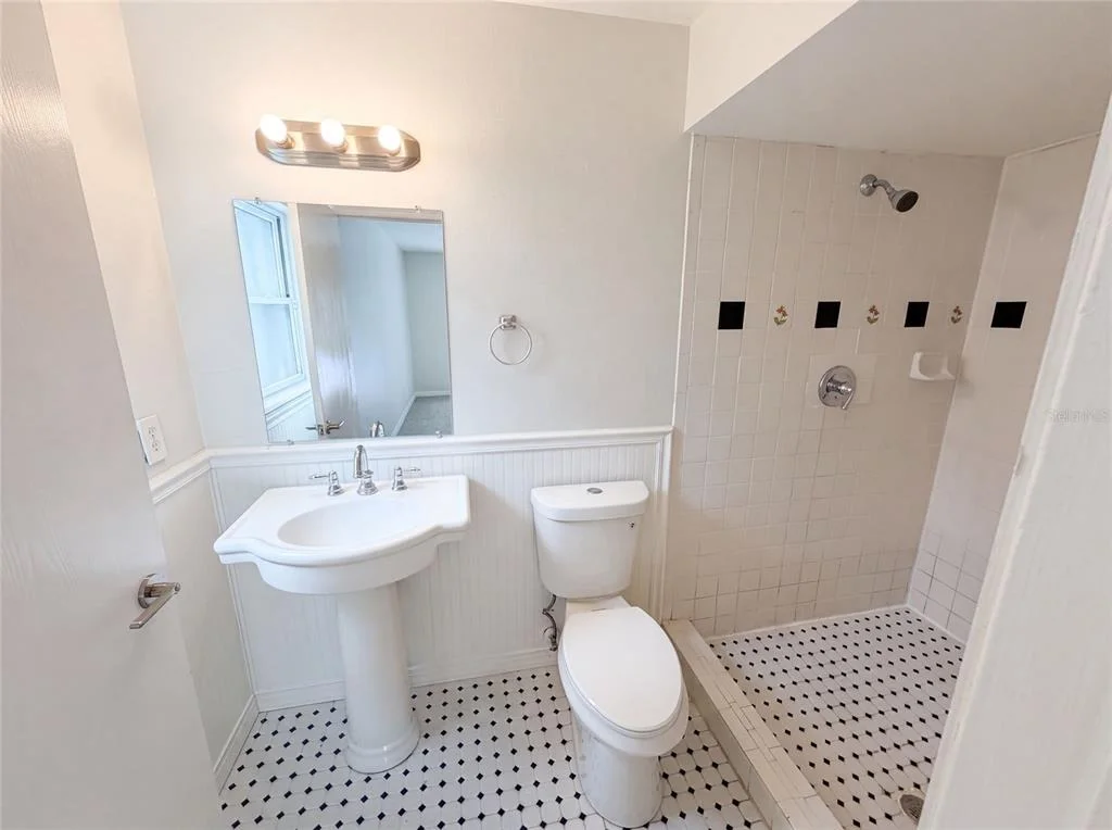 Photo of 963 SEQUOIA DRIVE
