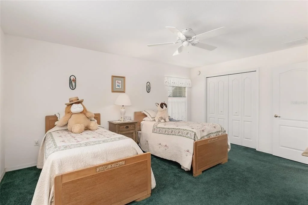 Photo of 999 NE 120 PLACE