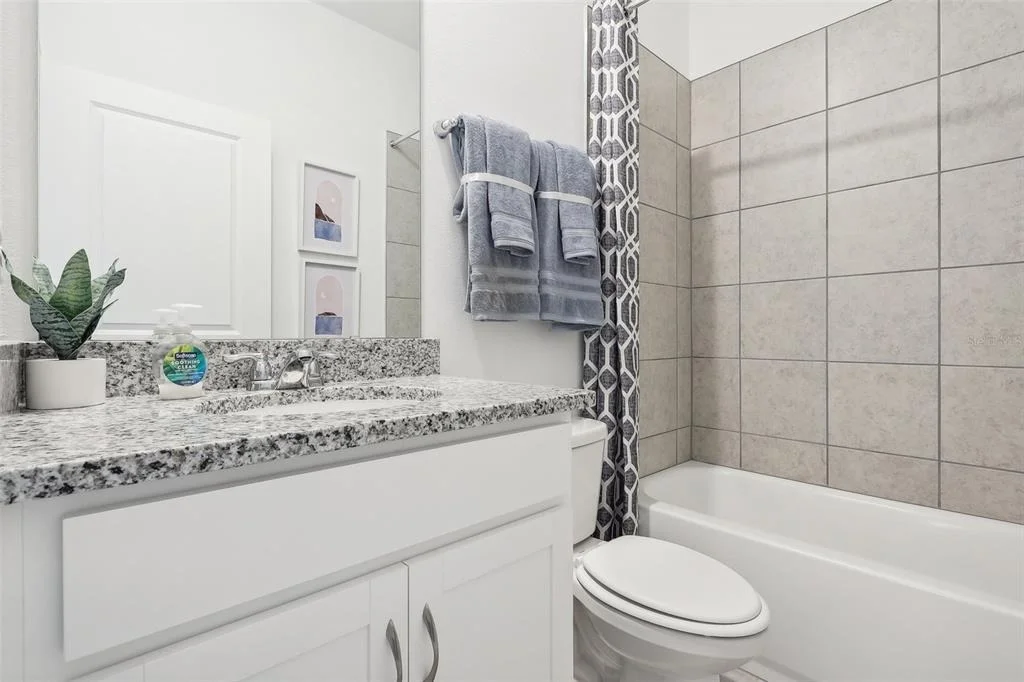 Photo of 819 PEBBLE CREST LANE