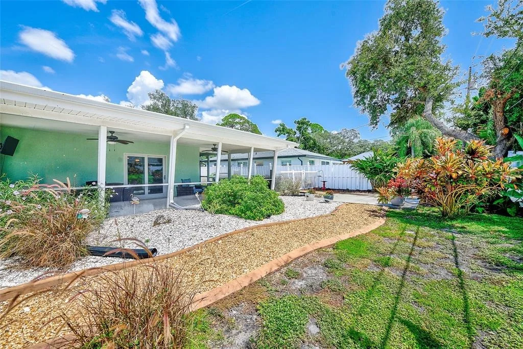 Photo of 809 JACARANDA DRIVE