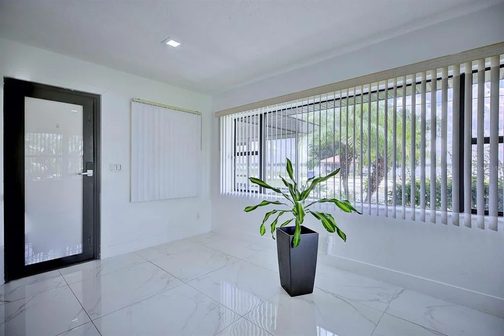 Photo of 4160 LAKEVIEW DRIVE