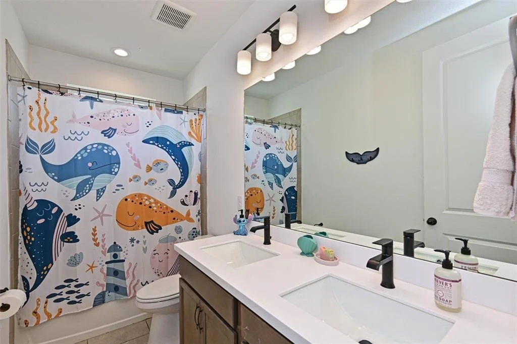 Photo of 11124 MOONSAIL DRIVE