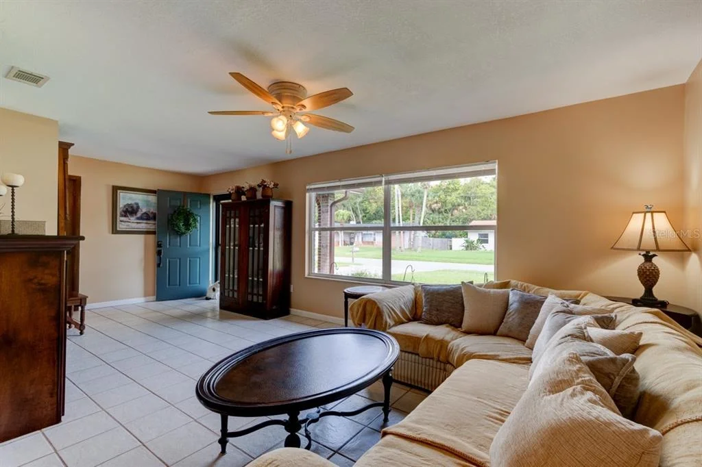 Photo of 16 LAUREL OAKS CIRCLE