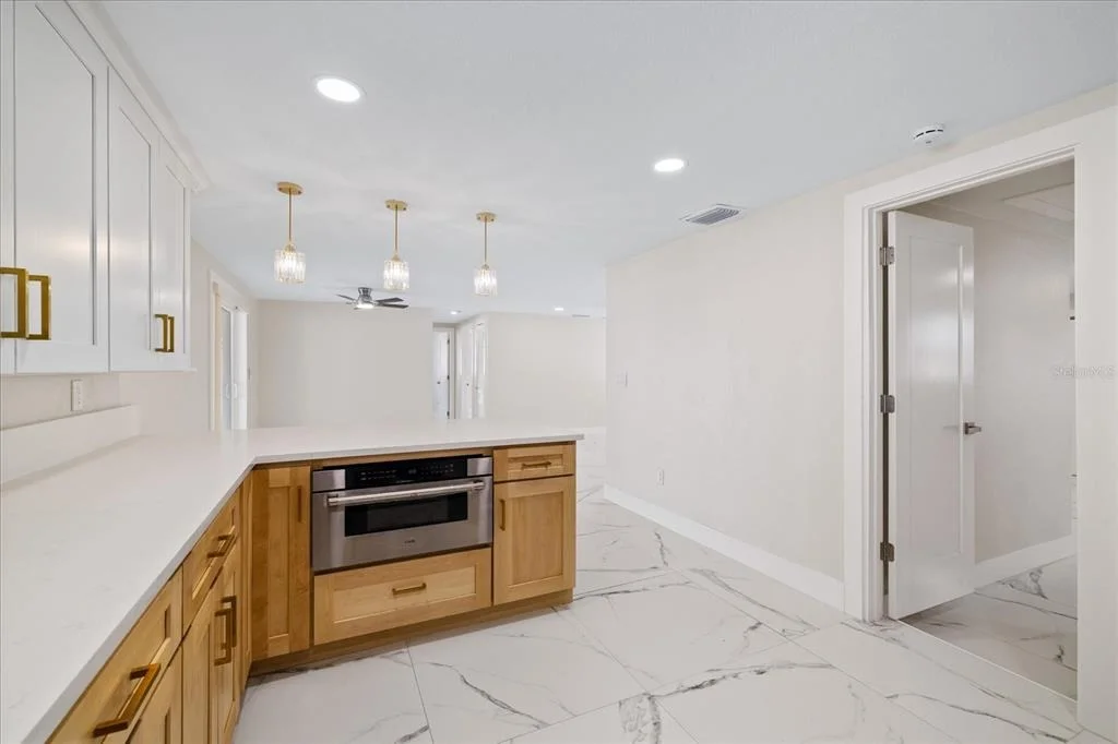 Photo of 2229 ROSELAWN DRIVE