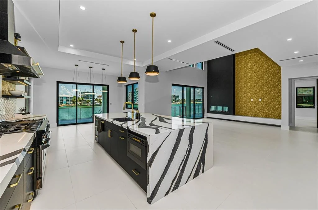 Photo of 43 DOLPHIN DRIVE