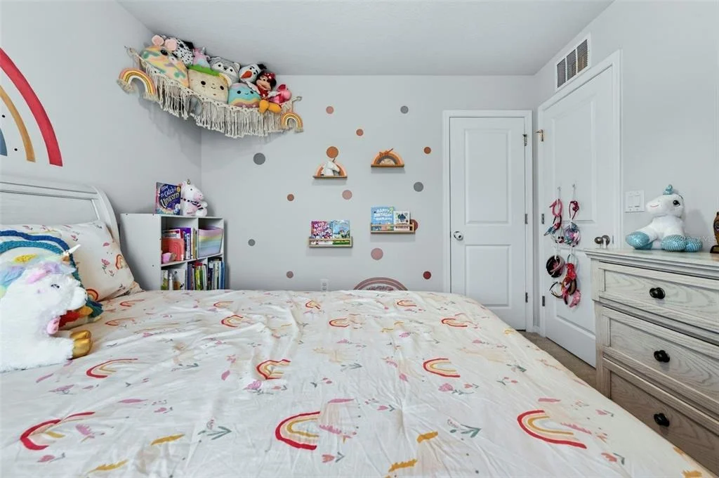 Photo of 381 CRESTWIND DRIVE