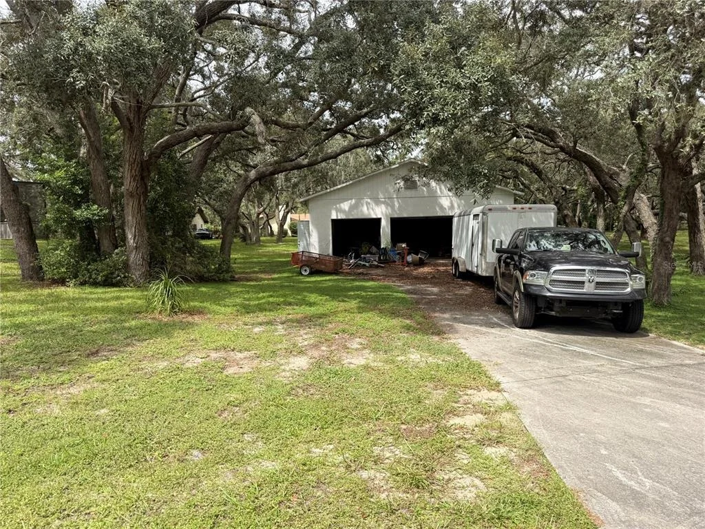 Photo of 18618 ANGLEWOOD DRIVE