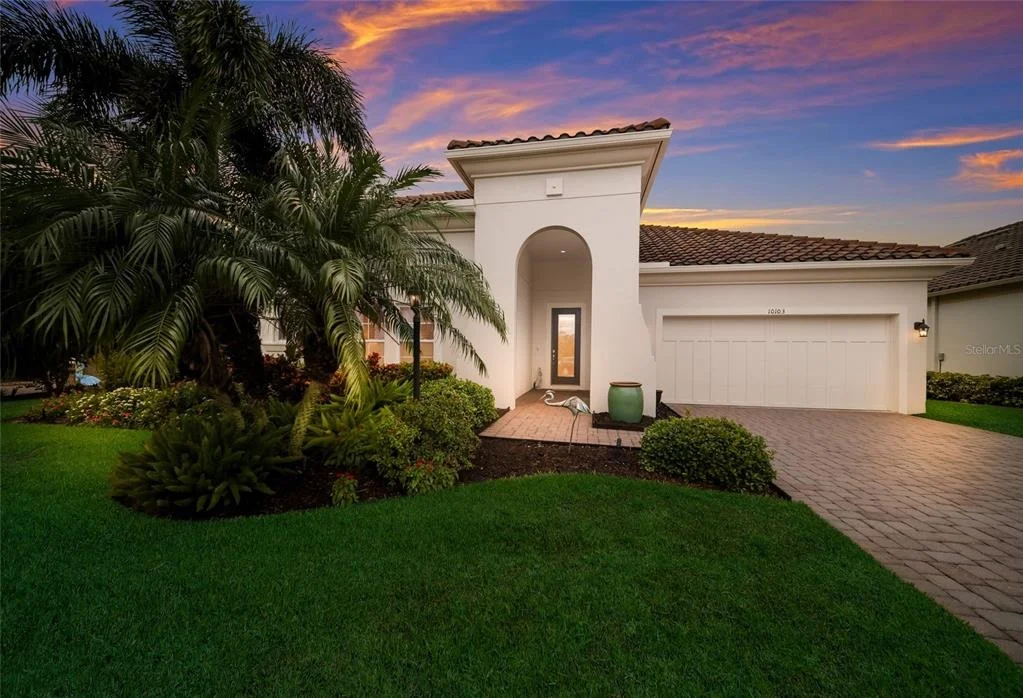 Photo of 10103 CARNOUSTIE PLACE