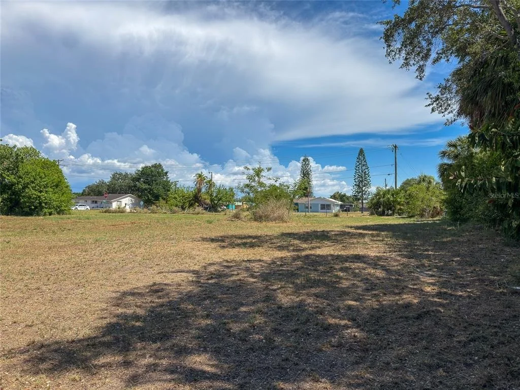 Photo of 601 FLAMINGO DRIVE