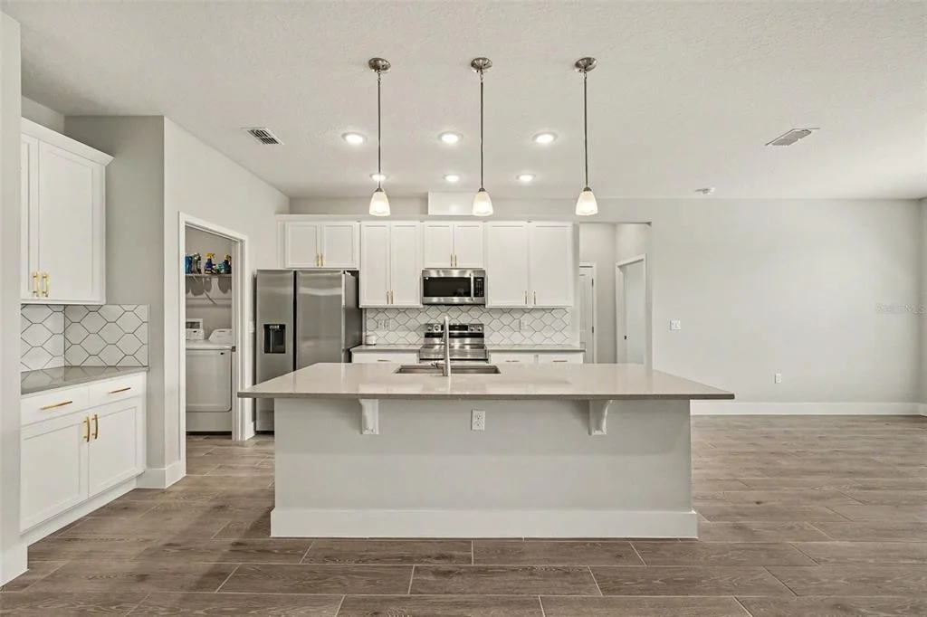 Photo of 3087 SILVERMINES AVE