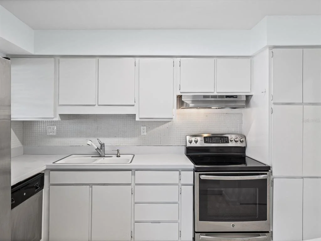 Photo of 865 IMPERIAL DRIVE