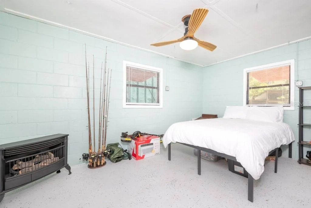 Photo of 348 NW NULL ROAD