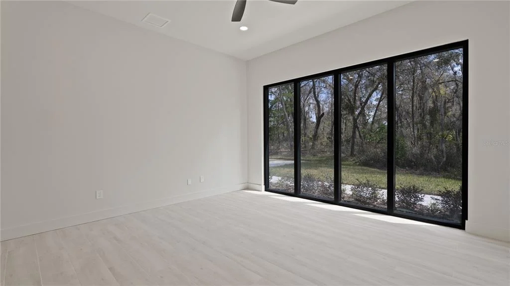 Photo of 1447 BIRD ROAD