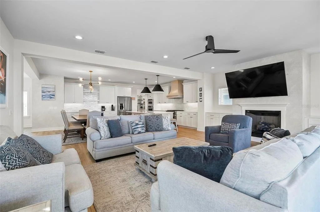 Photo of 200 SURFVIEW LANE